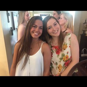 Meet your Posher, Chloe